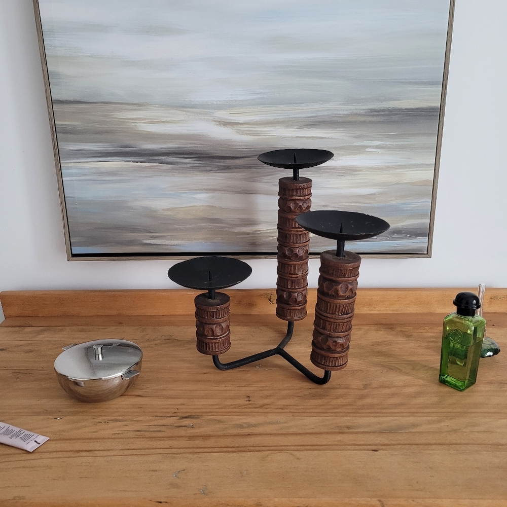 3 Arm tiered pillar candle holder with decorative carved wood accent - Picture 2 of 9